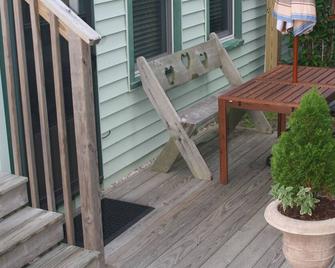 Efficiency Apartment in the Heart of Wrightsville Beach - Wrightsville Beach - Innenhof