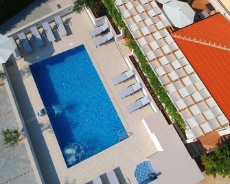 Room in Novalja with Air condition, WIFI (3764-3) - Novalja - Pool