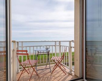 Tatihou Island Retreat - Saint-Vaast-la-Hougue - Balcon