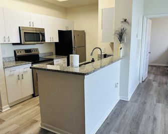 Tranquil 2-bedroom condo in Tampa - Tampa - Dapur