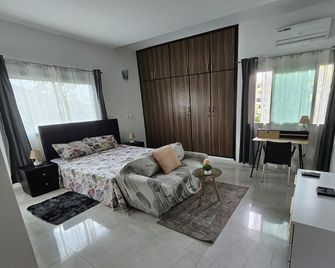 Vmd Aparthôtel - Abidjan - Bedroom