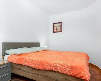 Apartments Manuela - Pula - Bedroom