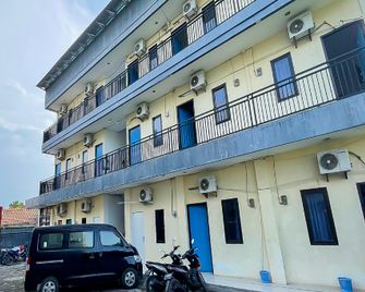 OYO 588 Richmond Guest House - Cirebon - Edifício