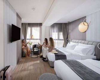 Allenbeach Tlv- Adults Only - We Have Shelter - Tel Aviv