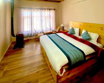 Gongma Residency - Spangmik - Bedroom