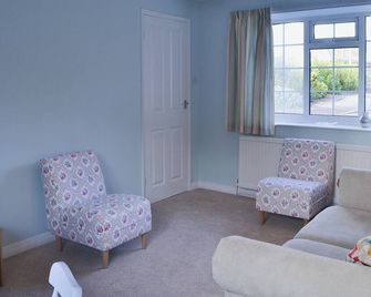 2 bedroom accommodation in Sewerby, near Bridlington - Bridlington - Living room