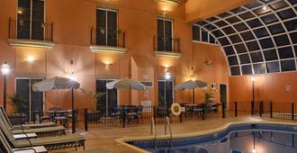 Holiday Inn Express Silao-Aeropuerto Bajio - Silao - Pool