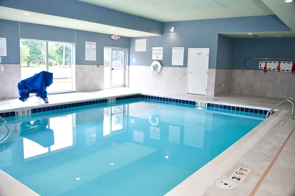 Holiday Inn Express & Suites Bensenville - O'hare By IHG