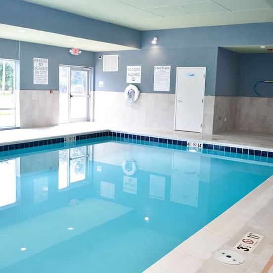 Holiday Inn Express & Suites Bensenville - O'hare By IHG image 1
