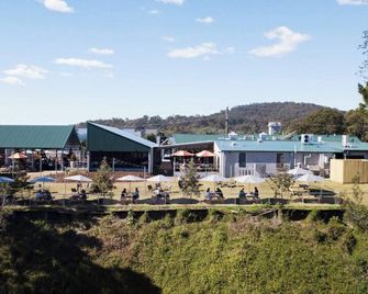 Coomera Lodge Hotel - Cedar Creek, Gold Coast
