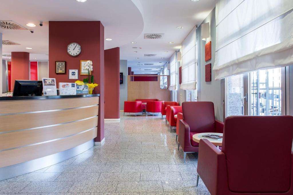 Idea Hotel Torino Mirafiori - טורינו - דלפק קבלה