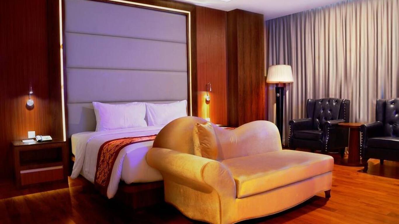 Nagoya Hill Hotel Batam