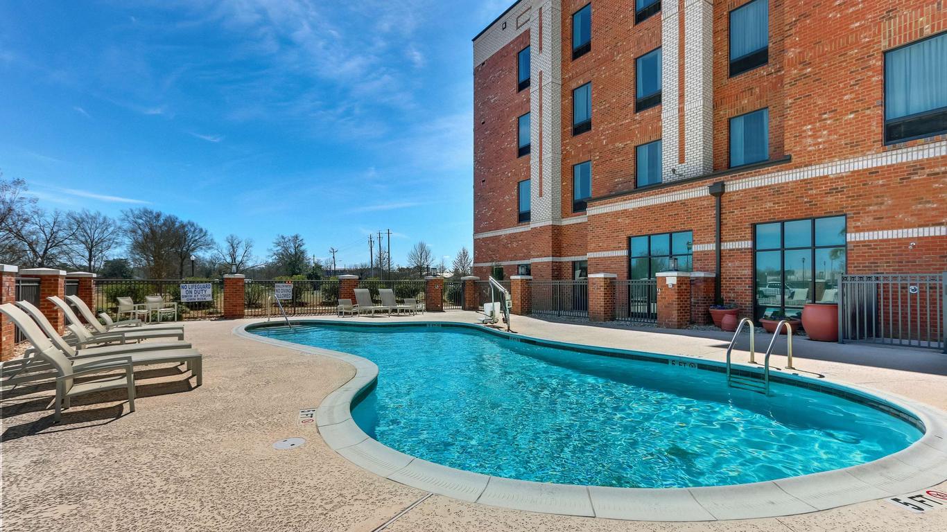 Hampton Inn & Suites Hartsville