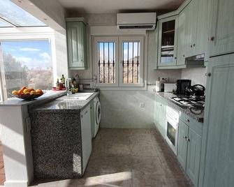 Villa Erase una vez, private pool, 360° view in the heart of a protected nature reserve - Albox - Cocina