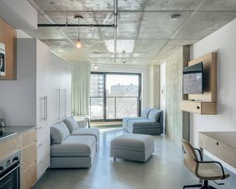 Boxotel - Montreal - Living room