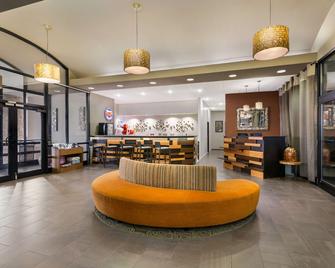 Revel Hotel Minot - SureStay Collection by Best Western - Minot - Lobby