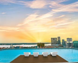 Phnom Penh Infinity Pool Min. 22/N - M Residence - Nom Pen - Piscina