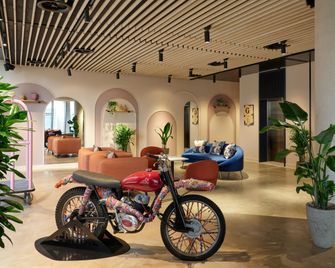 Hotel Indigo Gloucester - The Forum by IHG - Gloucester - Lobby