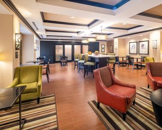 Hampton Inn Covington - Covington - Lounge