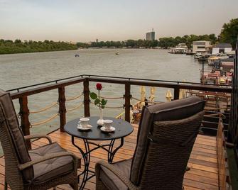 Bahus Inn - Belgrade - Balcony
