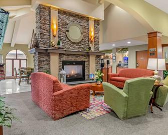 Unity Hotel and Conference Ctr, an Ascend Collection Hotel - Lee’s Summit - Lobby