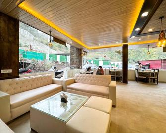 Rishikesh Residency by Euphoric - Shivpuri - Lounge
