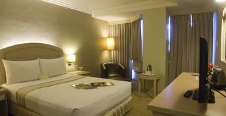 Riviera Mansion Hotel - Manila - Schlafzimmer
