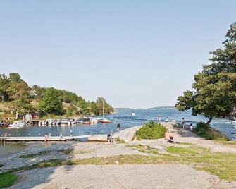 Modern House, 15 Min Drive From Stockholm City Close To Lake And The Archipelago - Boo - Beach