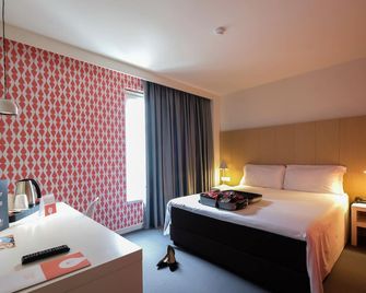 ستاي هوتل بورتو سنترو ترينداد - بورتو - غرفة نوم