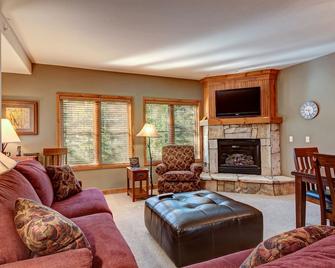 Riverbend Lodge by Great Western Lodging - Breckenridge - Living room