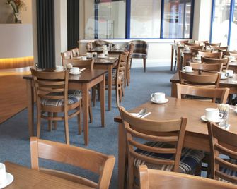 Discovery Inn - Leeds - לידס - מסעדה