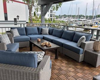 Waterfront 2-Bedroom Condo on Spa Creek - Annapolis - Patio