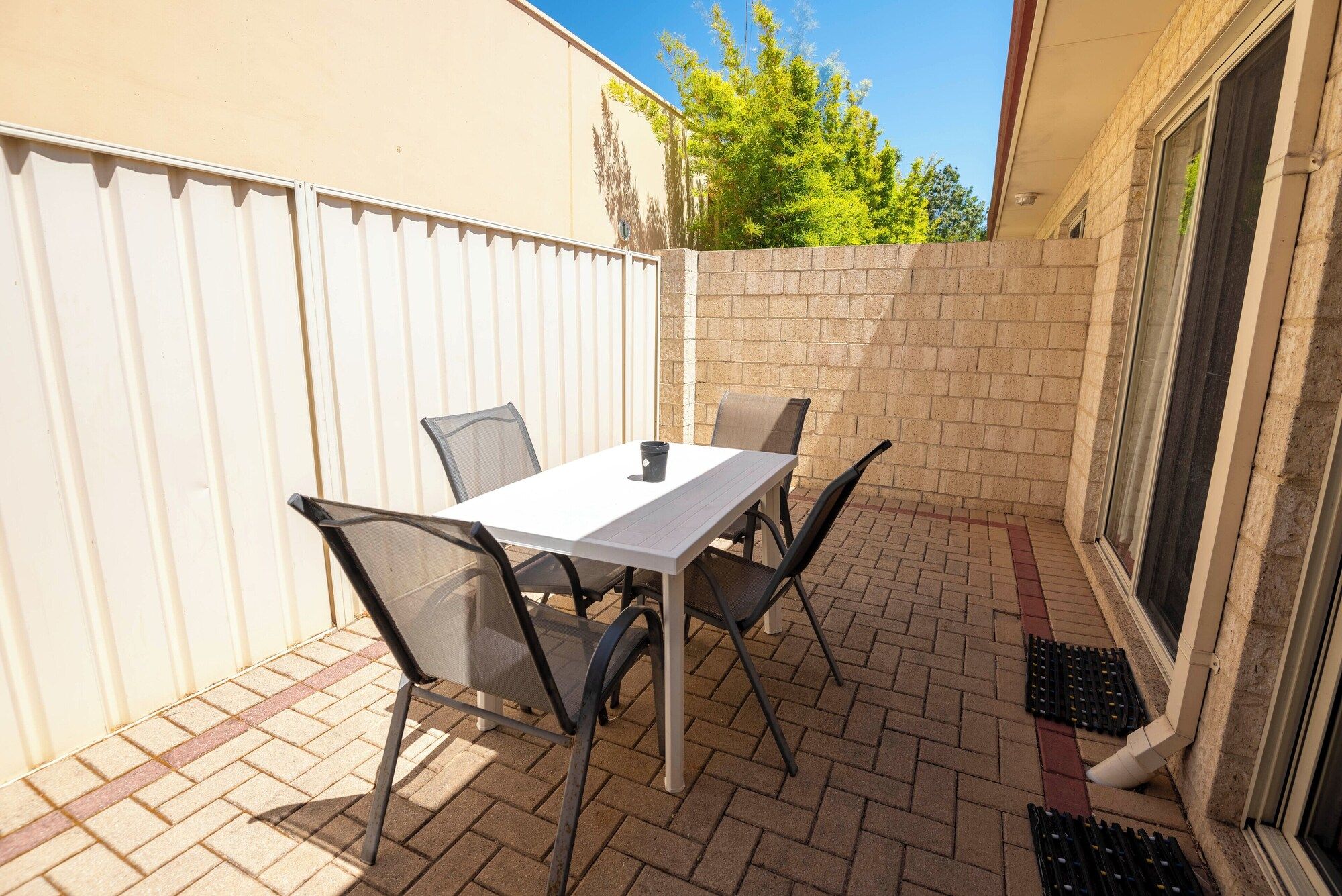 Bunbury Motel and Apartments - Bunbury - Balcony
