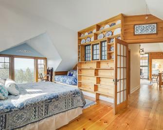 Luxe 14-Acre Vermont Countryside Lodge! - Washington - Habitación