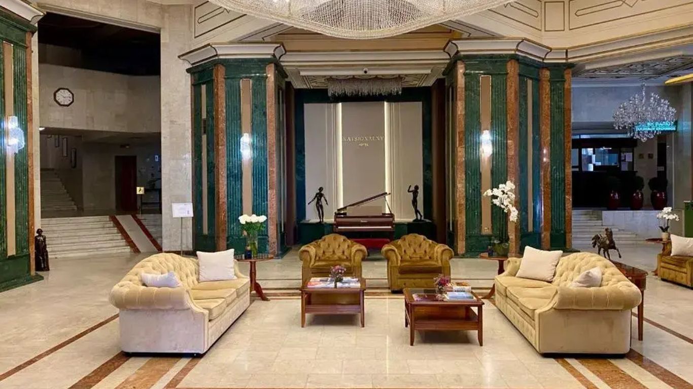Natsionalny Hotel