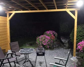 Rental of whole house Bouldering SPAAzuki Res / Izu Shizuoka - Izu - Hàng hiên