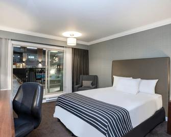Sandman Hotel Revelstoke - Revelstoke - Bedroom
