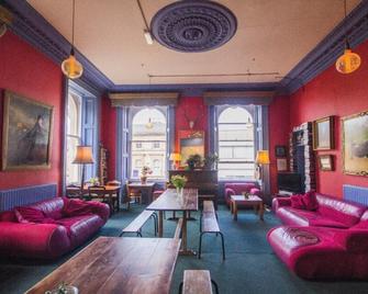Willy Wallace Hostel - Thành phố Stirling - Lounge