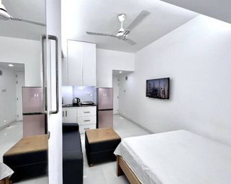 375 sqft 3 cozy Studio with Pool & Gym - Dhaka - Bedroom