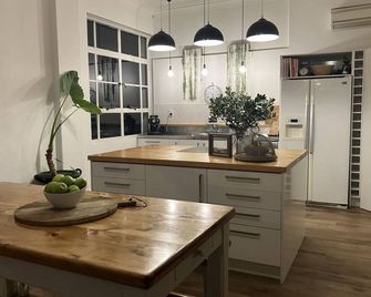 Old Bank Apartment - Motueka - Cuisine
