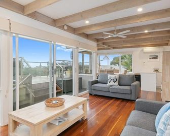 On The Deck - Byo Linen - Lorne - Sala de estar
