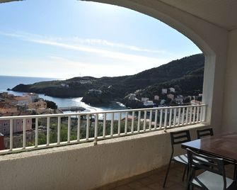 90-square-meter 3-bedroom apartment in a villa near the beaches - Cerbère - Balkon