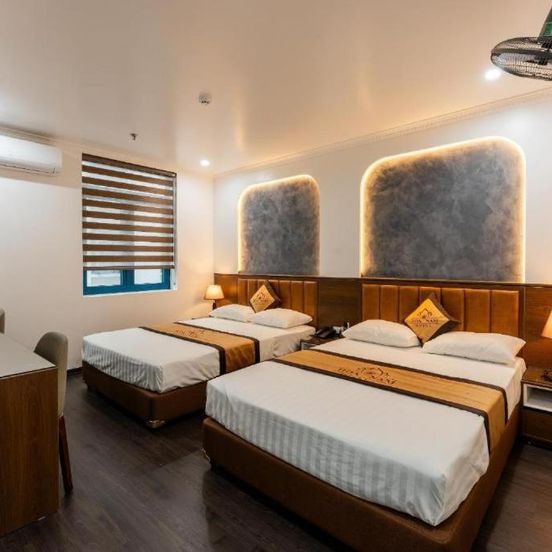 Hoa Nam Hotel Van Phuc image 1