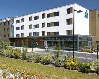 Hôtel Akena Reims Bezannes - Bezannes - Edificio