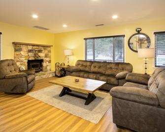 Edelweiss Lodge - Mammoth Lakes - Sala de estar