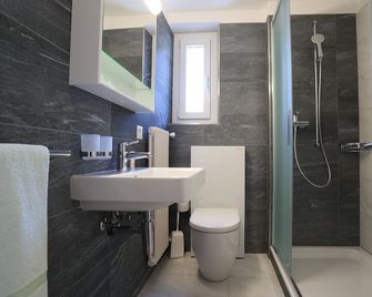 Osteria Ticino da Ketty & Tommy - Ascona - Baño