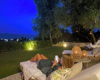 Garden Suite, Beautiful Seaview & close to Beach - Zakynthos - Patio