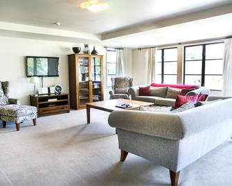 The Glebe Apartments - Queenstown - Huiskamer