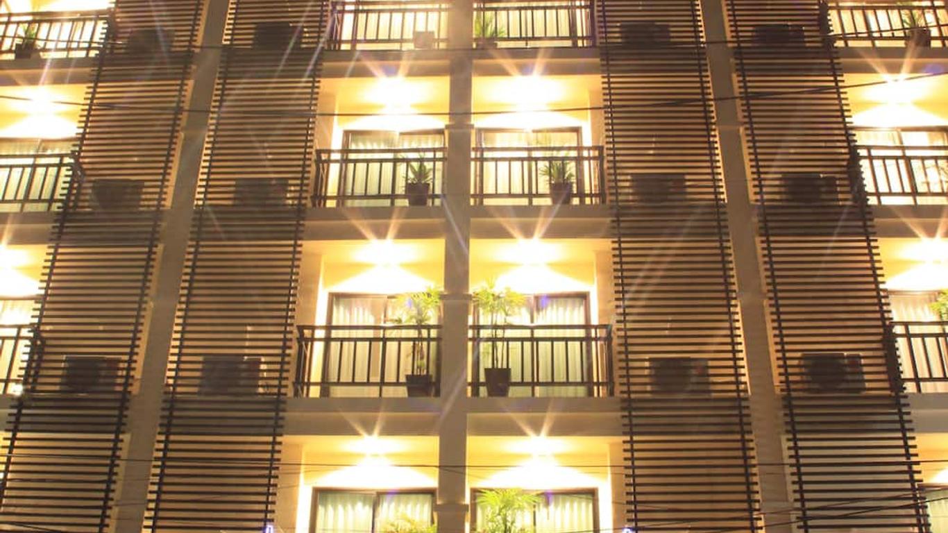 Patong Hemingways Hotel