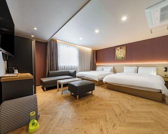 Browndot Samcheonpo - Sacheon - Bedroom